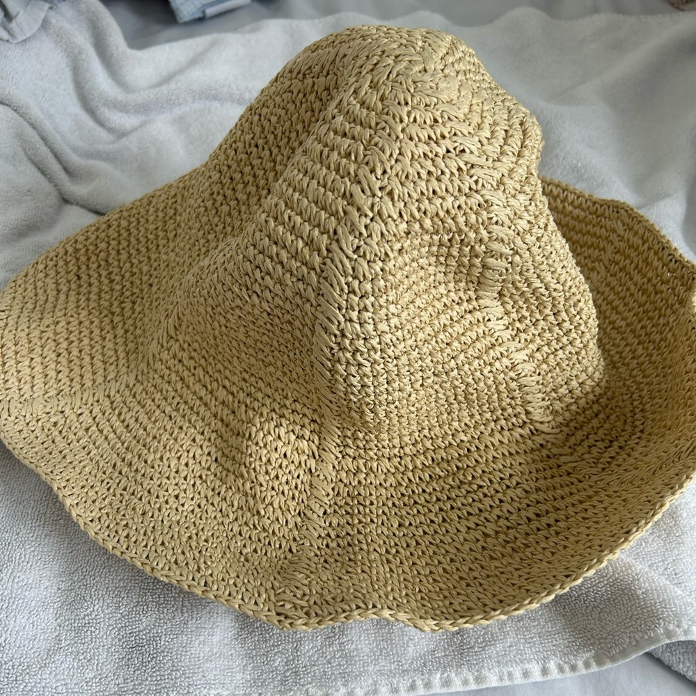 San Diego Hat Co crochet floppy bucket hat - Picture 4 of 6